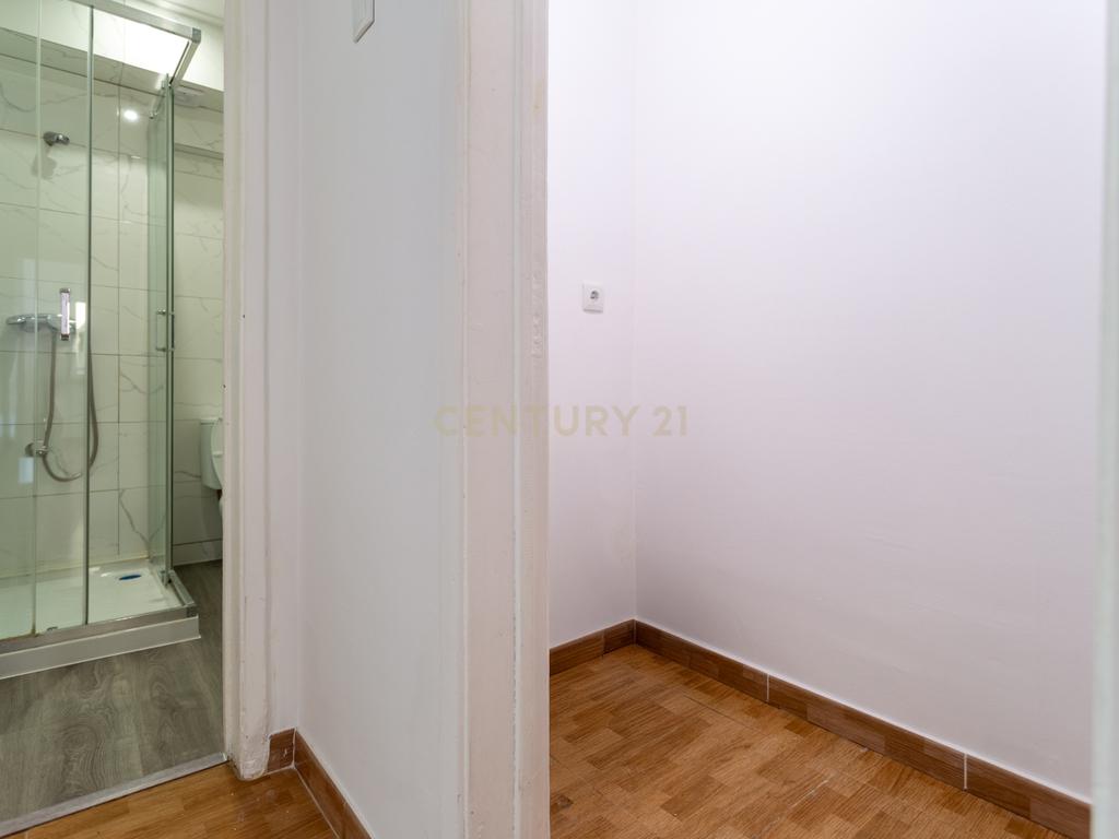 Apartamento T2  - 2 WC's - Almada Centro - Image 23