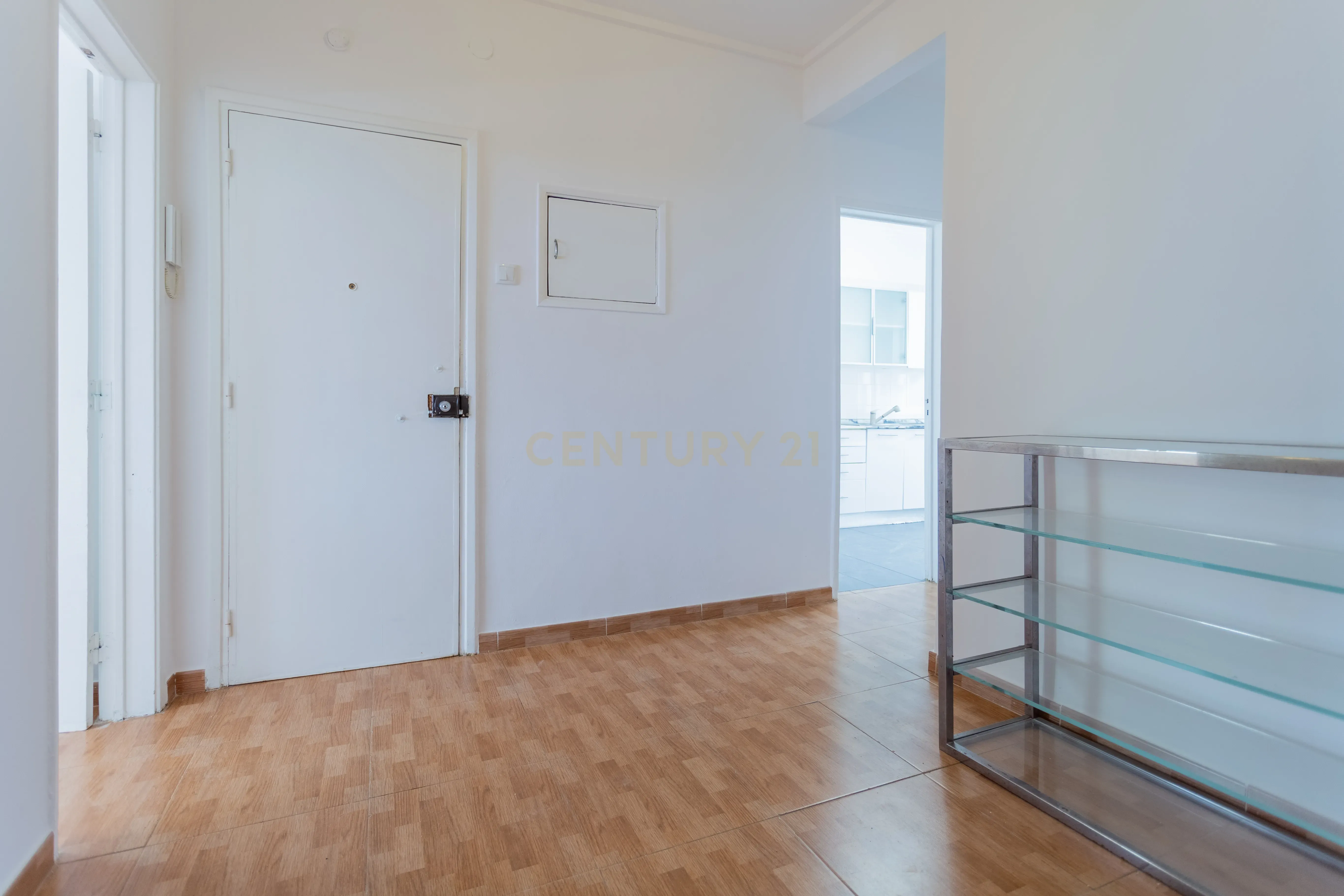 Apartamento T2 - 2 WC's - Almada Centro - Image 21