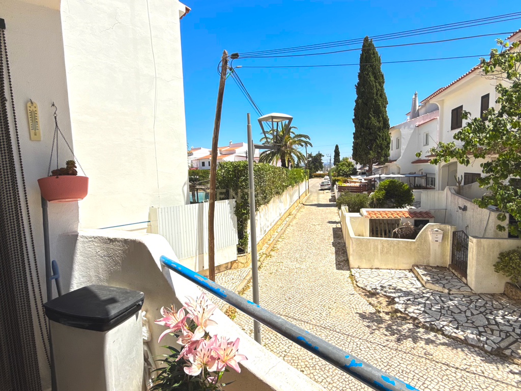 Apartamento Renovado em Porches, Lagoa - 1 Quarto com Vista - Image 17