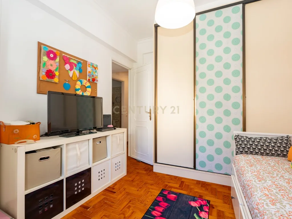 Apartamento T2 na Povoa de Santo Adrião com Excelente Localização e Conforto - Image 19