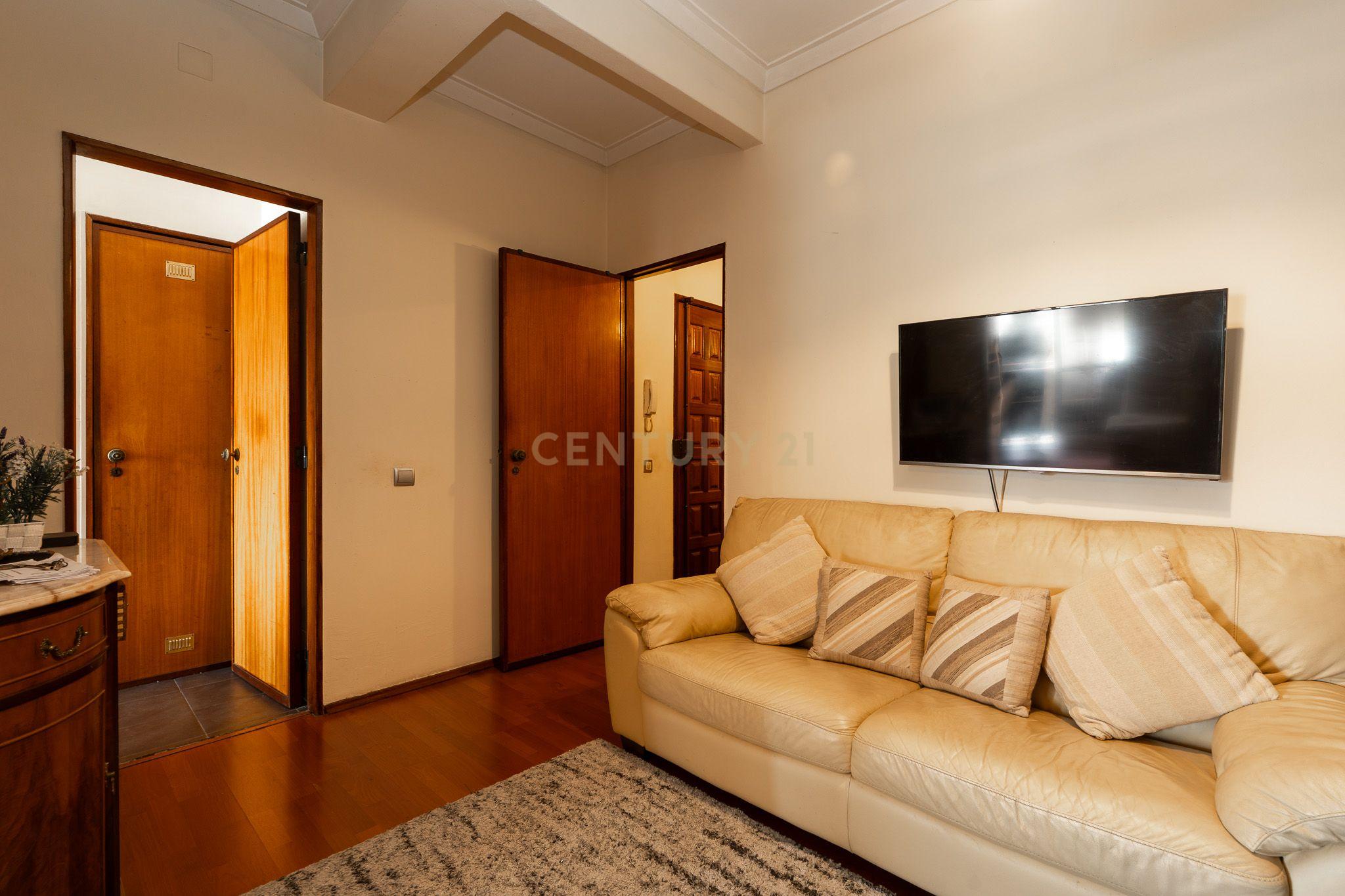 Fotografia 7 de Apartamento T2  COM PARQUEAMENTO em São Domingos de Benfica, Lisboa