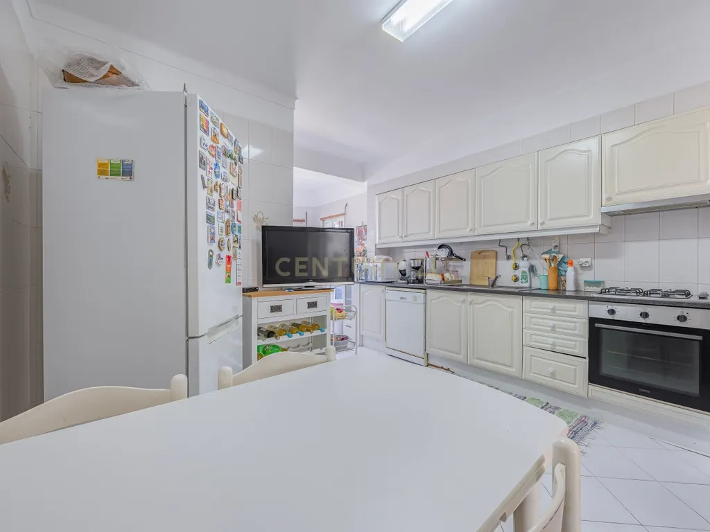 Apartamento T3 em São Gonçalo de Lagos, Faro - Image 6