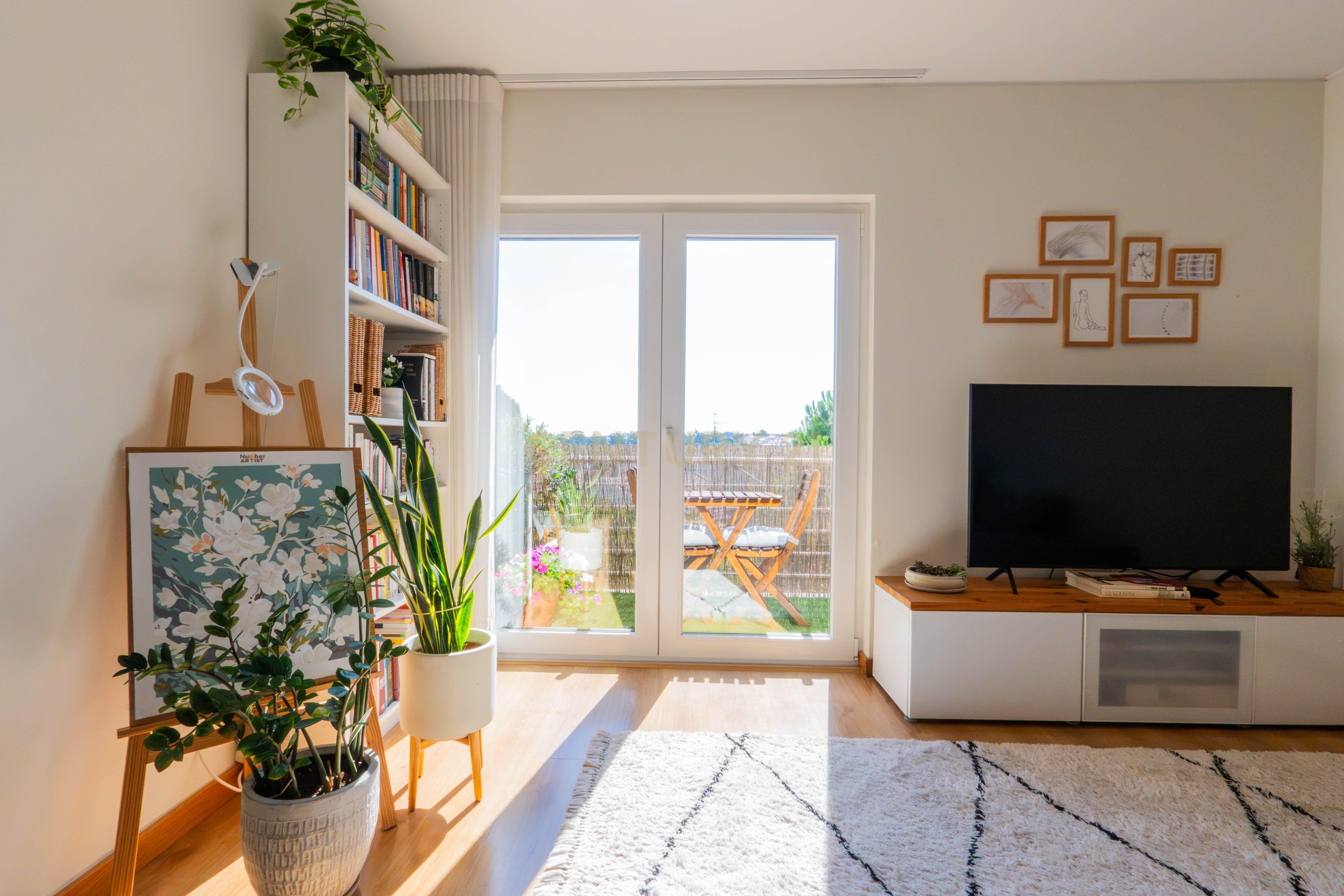 Fotografia 9 de T2 com 115m² na Quinta de São Macário | Varandas | Elevador | Arrecadação | Vista de mar subtil