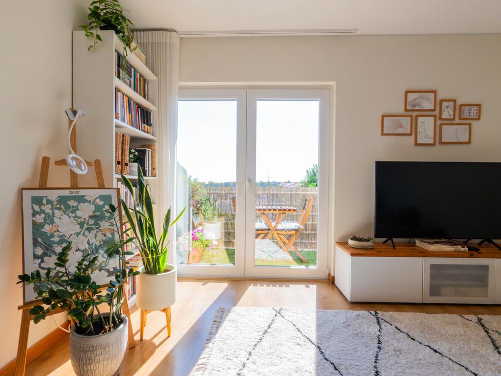 T2 com 115m² na Quinta de São Macário | Varandas | Elevador | Arrecadação | Vista de mar subtil - Image 9