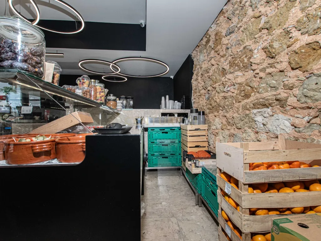 Trespasse Frutaria – Mercado da Ribeira / Time Out Market - Image 2
