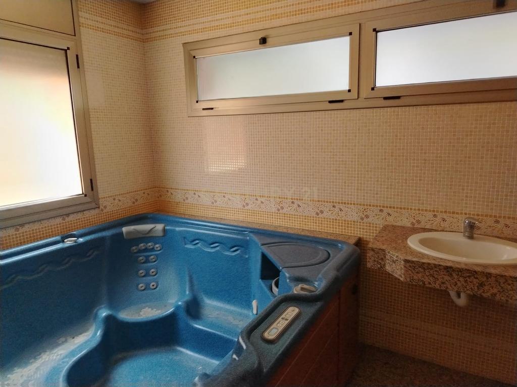  - Image 8