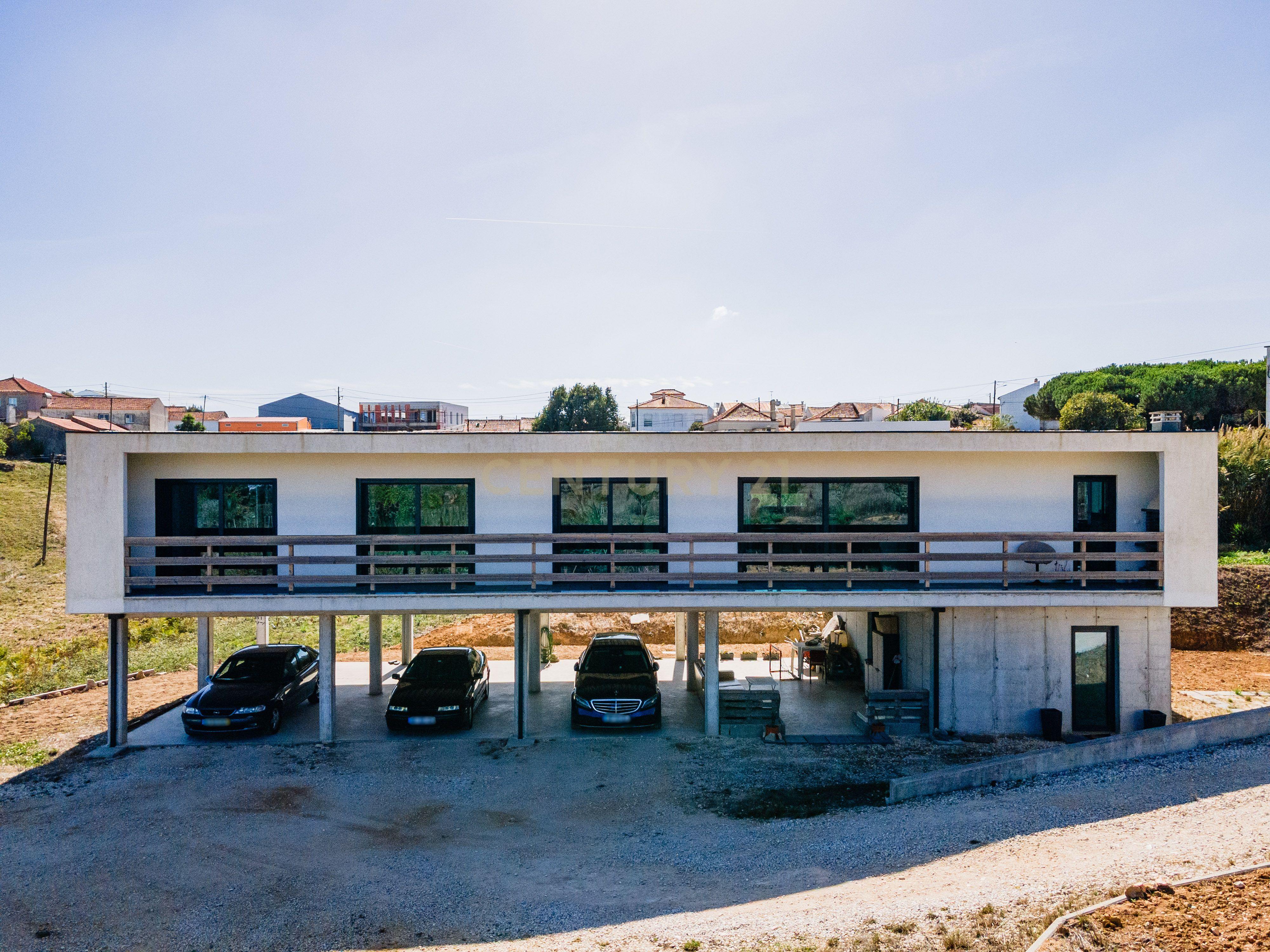 Moradia T3 à venda em Cela, Alcobaça — foto 2