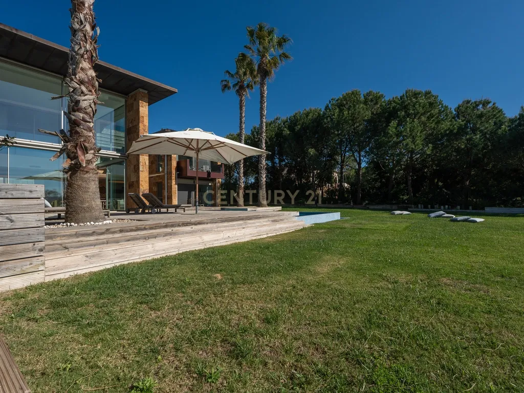 Moradia Exclusiva em Primeira Linha de Mar com Piscina Infinita / Tróia-Carvalhal - Image 69
