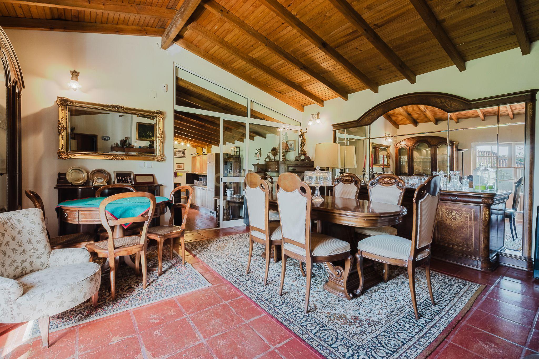 Propriedade Única com 2.400 m² na Maia — Grande Potencial de Rentabilidade - Image 13