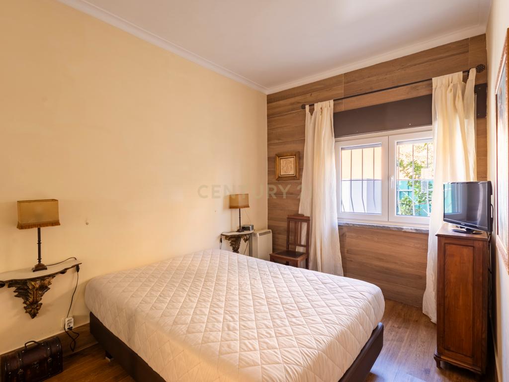 🏡 Moradia Isolada com piscina – Quinta do Conde - Image 19