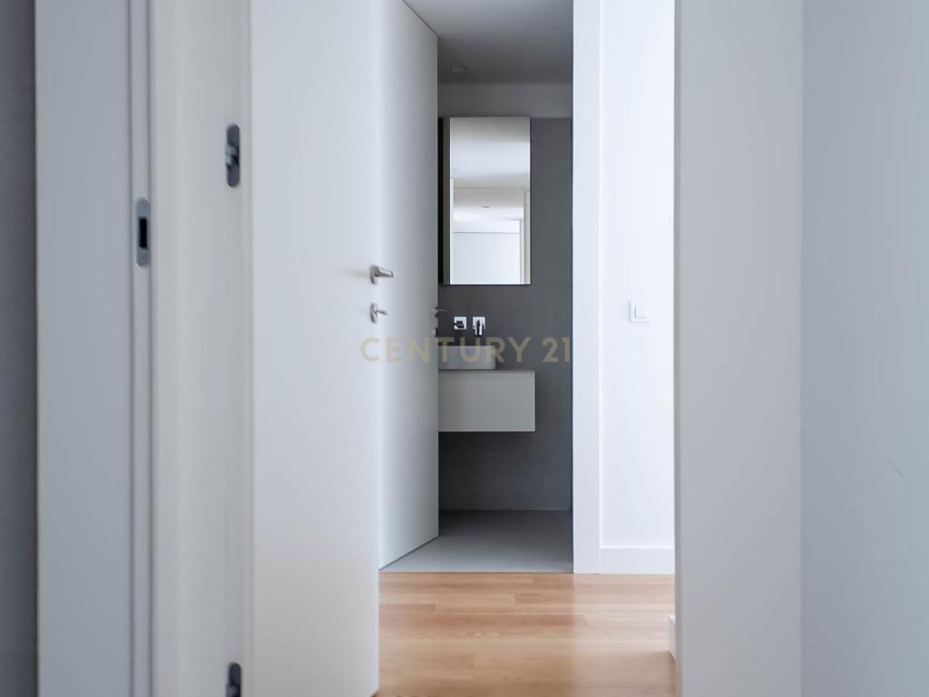 Apartamento T2 Novo nos Jardins da Efanor para arrendamento - Image 19