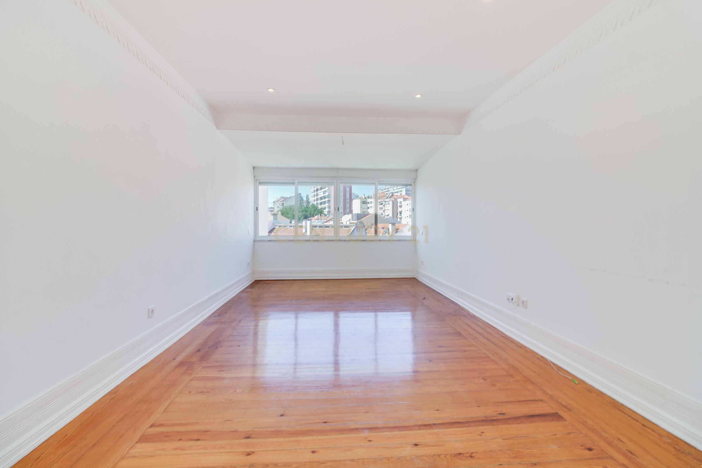 Apartamento T4 à venda em Campo de Ourique, Lisboa — foto 4