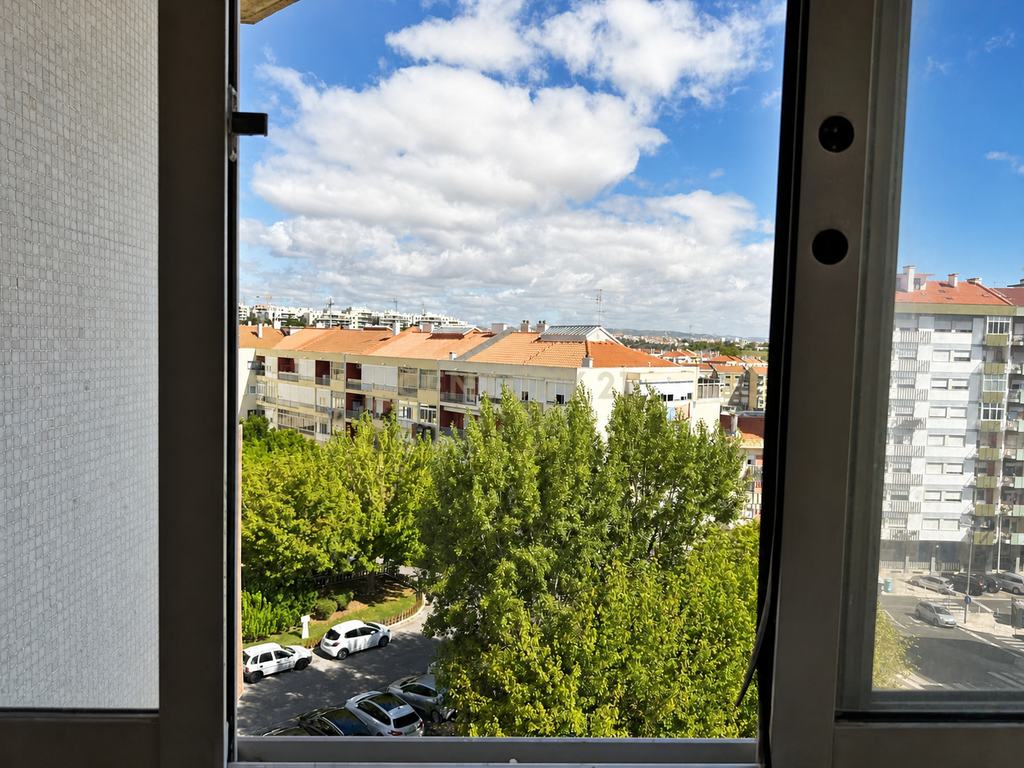 Apartamento T2 em Sacavém para Venda - Image 10