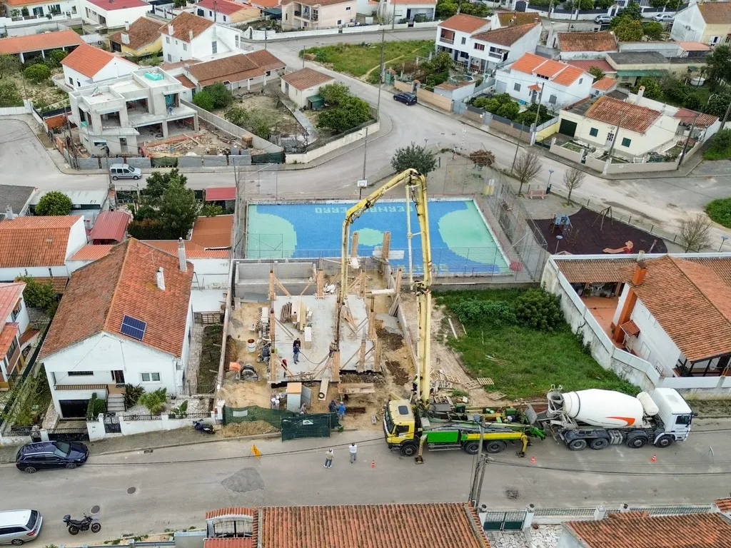 Moradia Nova em Construção – Fernão Ferro - Image 39