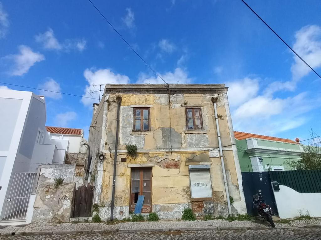 Prédio com logradouro, Trafaria, Almada - Image 4