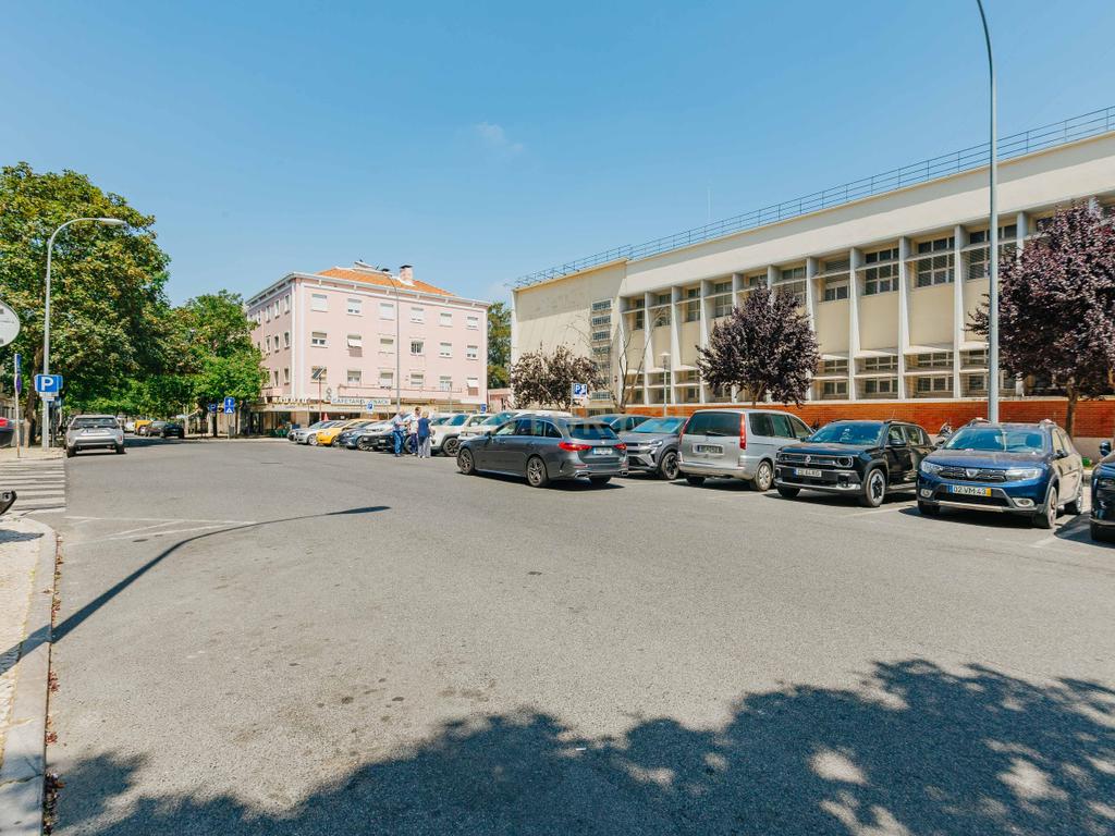 Apartamento T2 Novo a estrear em Areeiro - Image 32