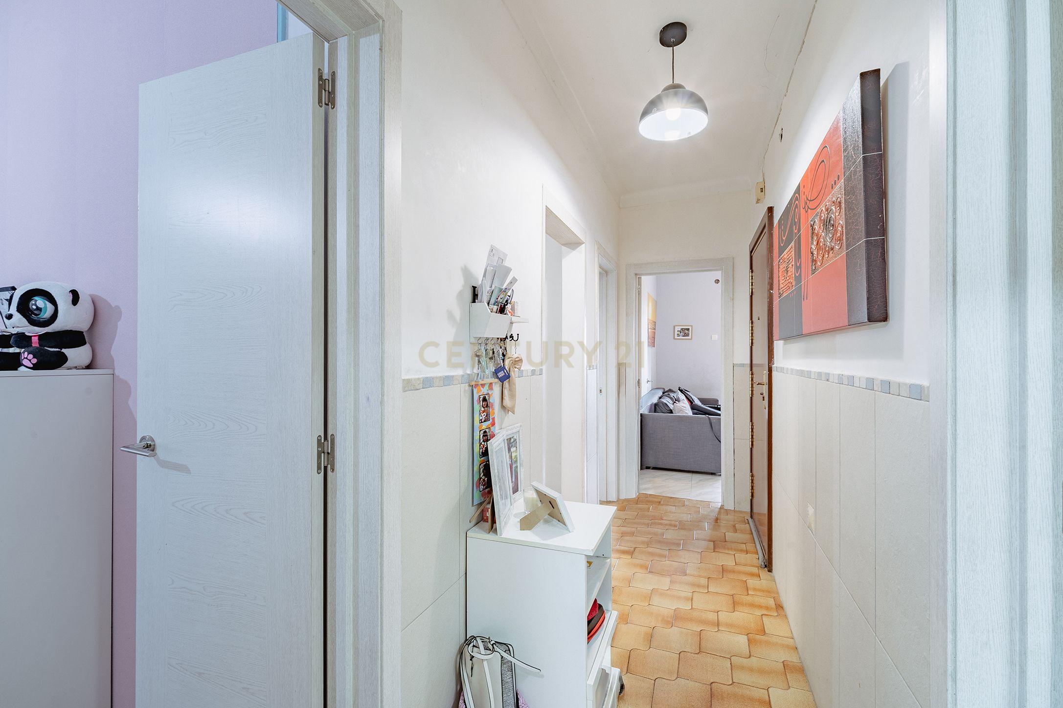 Fotografia 9 de Apartamento T2+1 Paio Pires com logradouro