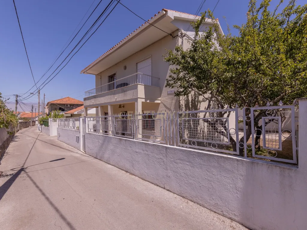 Moradia Isolada com Garagem Box para 2 Carros — Matarraque, S. Domingos de Rana - Image 3
