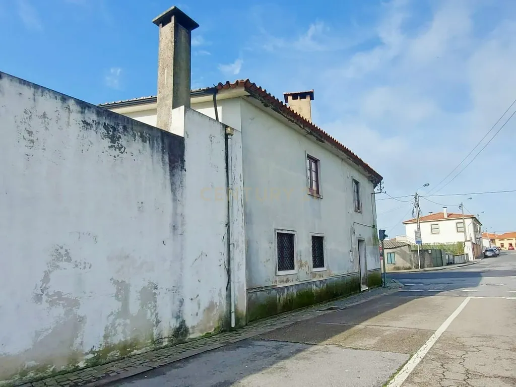 Moradia com Comércio em Amorim, Póvoa de Varzim - Uma Oportunidade Única! - Image 47