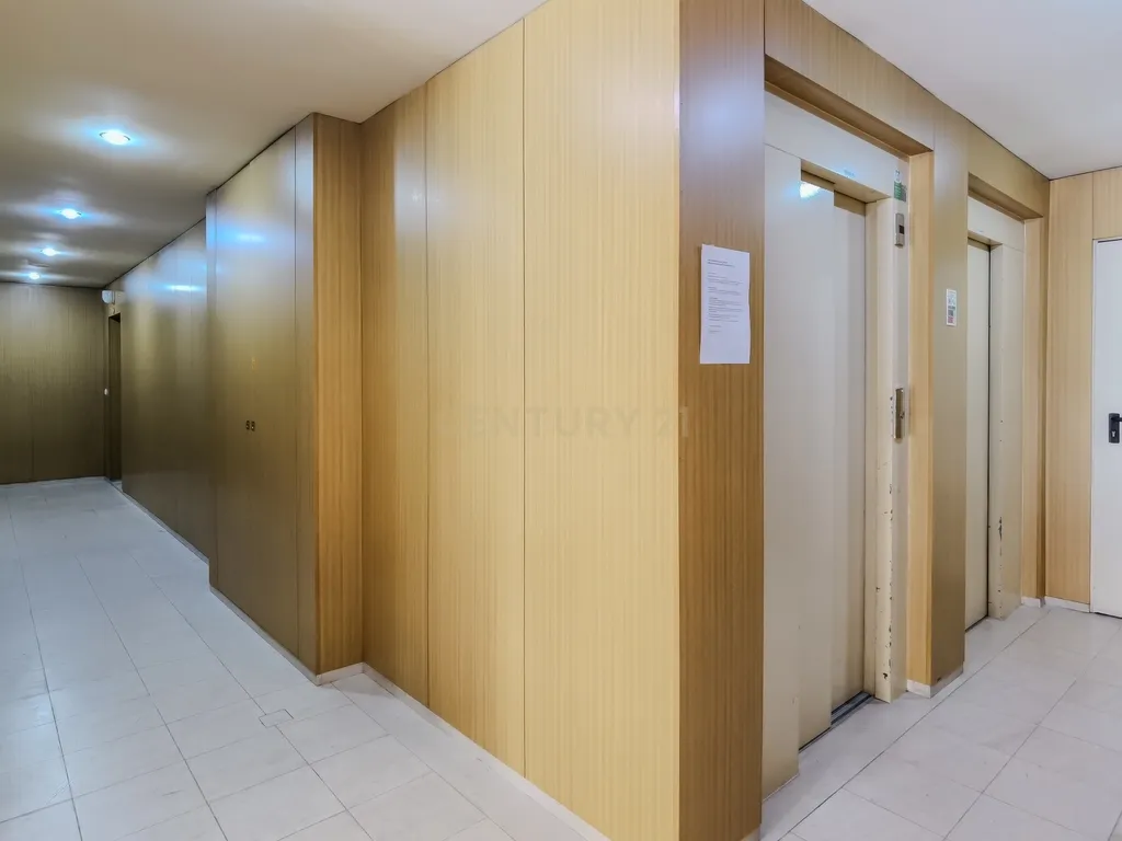 Apartamento T2 em Gondomar com Elevador e lugar de Garagem - 90m² - Image 23