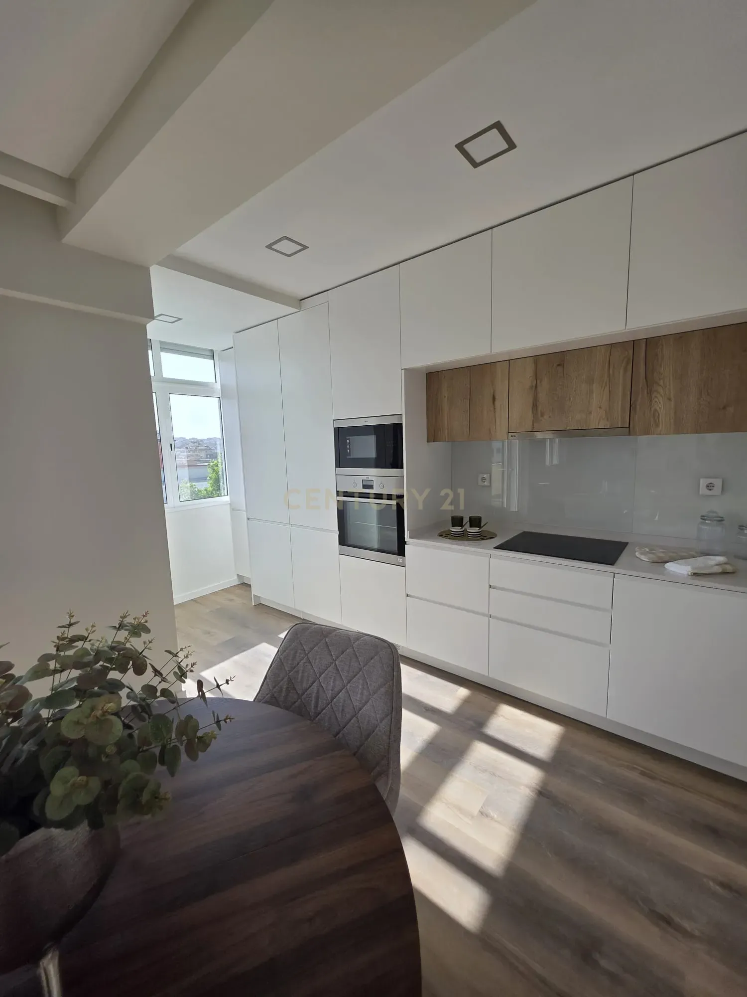 Fotografia 9 de Apartamento T3 Novo em Benfica | varanda aberta | suite | 2 elevadores e 2 Anos de Garantia