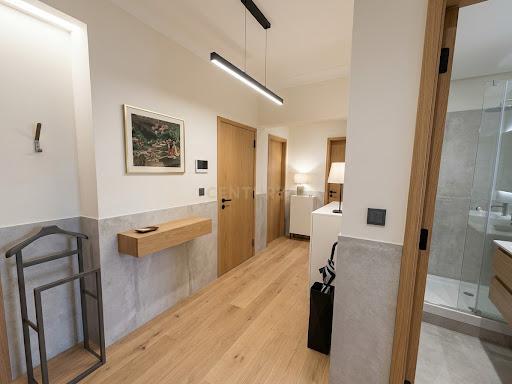 Apartamento T3 na avenida principal de Corroios - Oportunidade Única! - Image 9