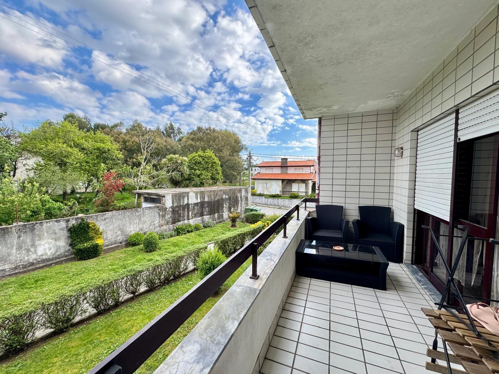 T3 com lugar de garagem ao Hospital Santos Silva/Monte da Virgem - Image 3