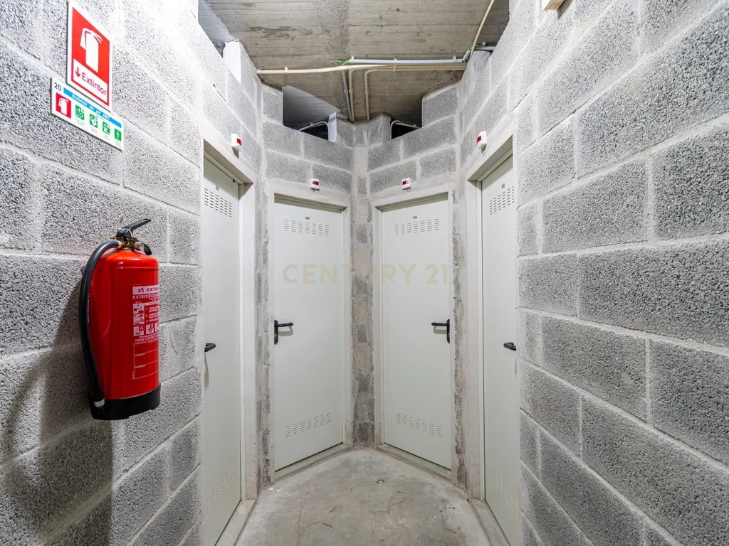 Apartamento T3 Remodelado na Horta dos Vimes - Viva com Conforto e Qualidade em Alenquer. - Image 36