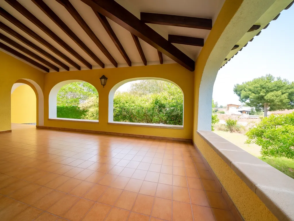 Moradia com grande terreno privado em Las Rotas, Dénia - Image 19