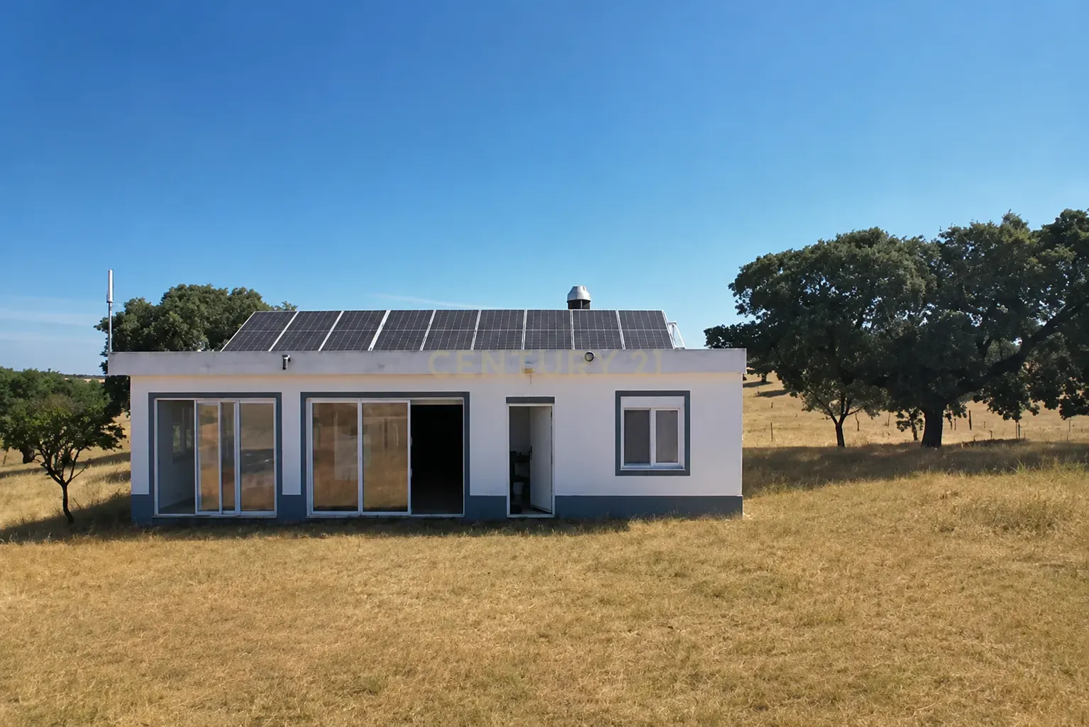 Fotografia 3 de Quinta OFF-GRID com Moradia e Piscina em Granja, Mourão – Um Refúgio Único no Alentejo