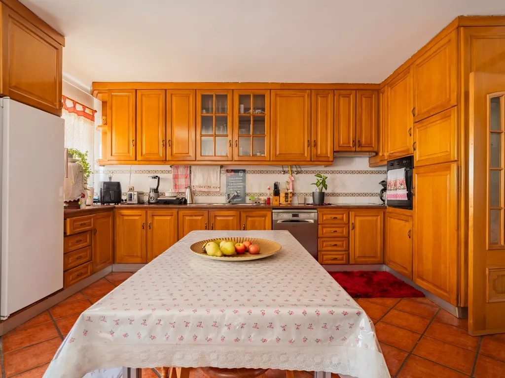 Moradia T3 com piscina em Marinha Grande, Leiria - Image 8