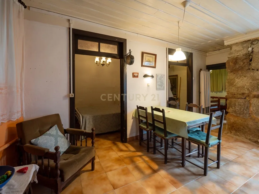 Casa Renovada T3 em Ervedal e Vila Franca da Beira - Image 6