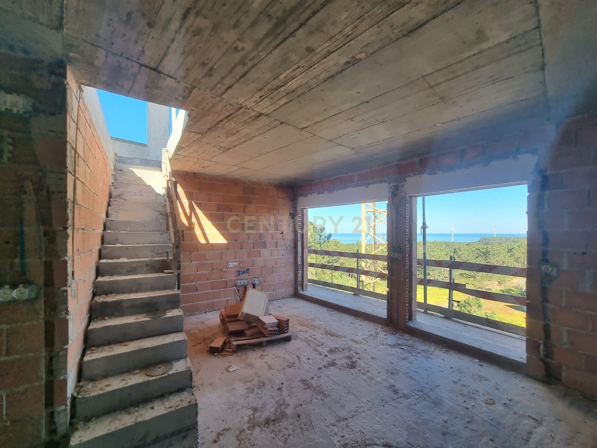 APARTAMENTO NOVO - 3 QUARTOS - 2 W.C. - TERRAÇO COM JACUZZI - VISTA PANORÂMICA PARA O MAR DA NAZARÉ - Image 7