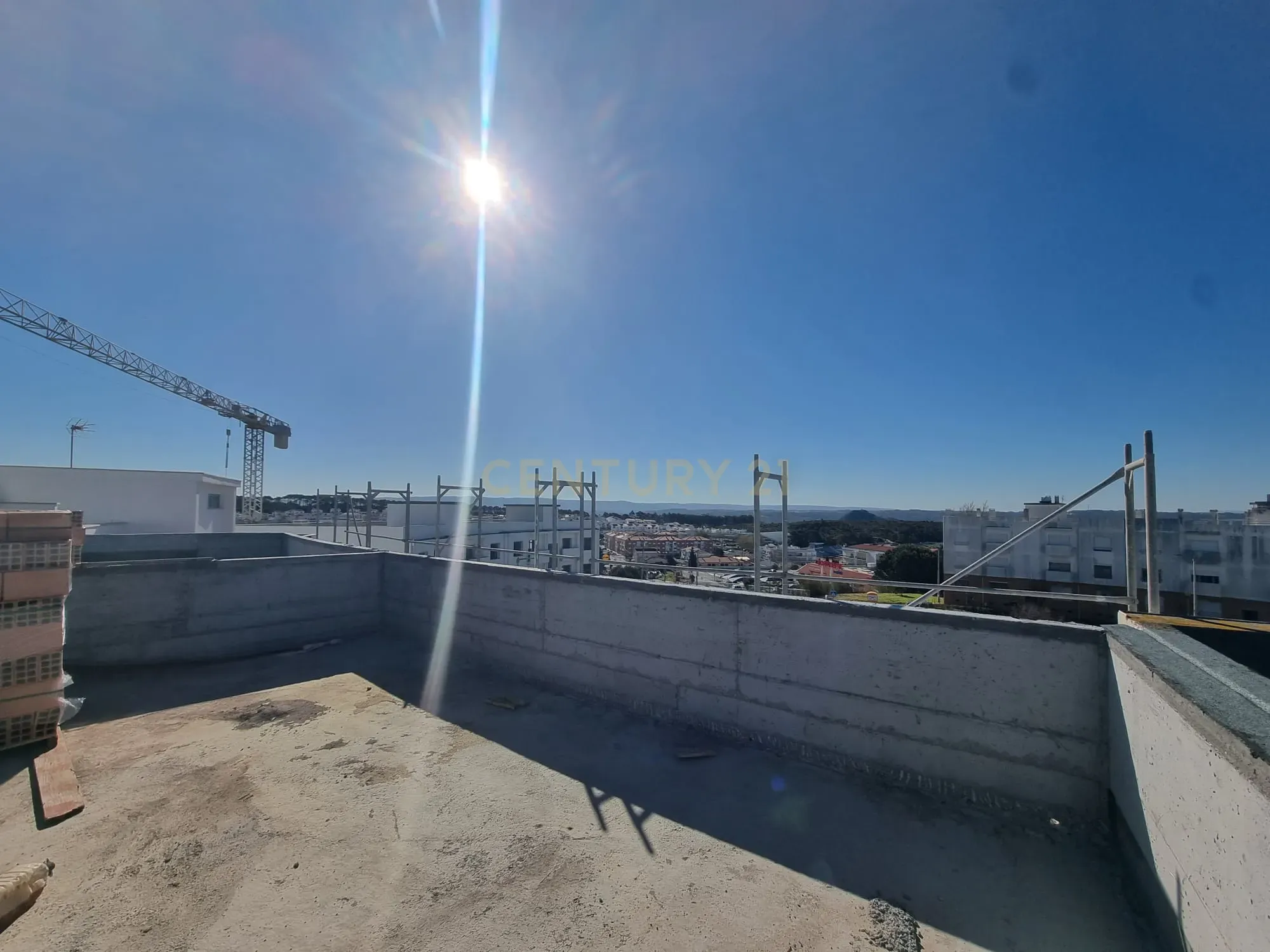 APARTAMENTO NOVO - 3 QUARTOS - 2 W.C. - TERRAÇO COM JACUZZI - VISTA PANORÂMICA PARA O MAR DA NAZARÉ - Image 6