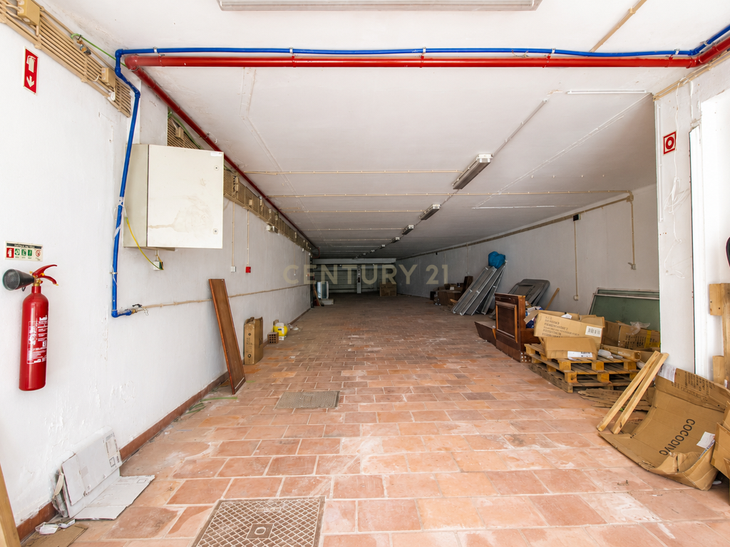 Espaço Comercial de Grande Dimensão no Centro Histórico de Beja - Image 10