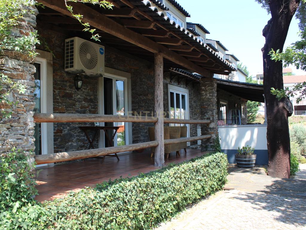 Turismo Rural || Moradia com Piscina || Castanheira De Pêra - Image 24