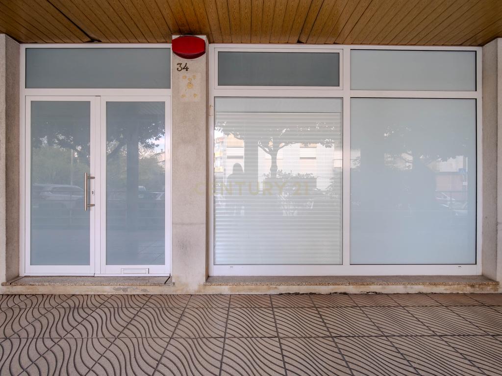 Apartamento T2 Novo com lugar de Estacionamento em Rio Tinto - Image 19
