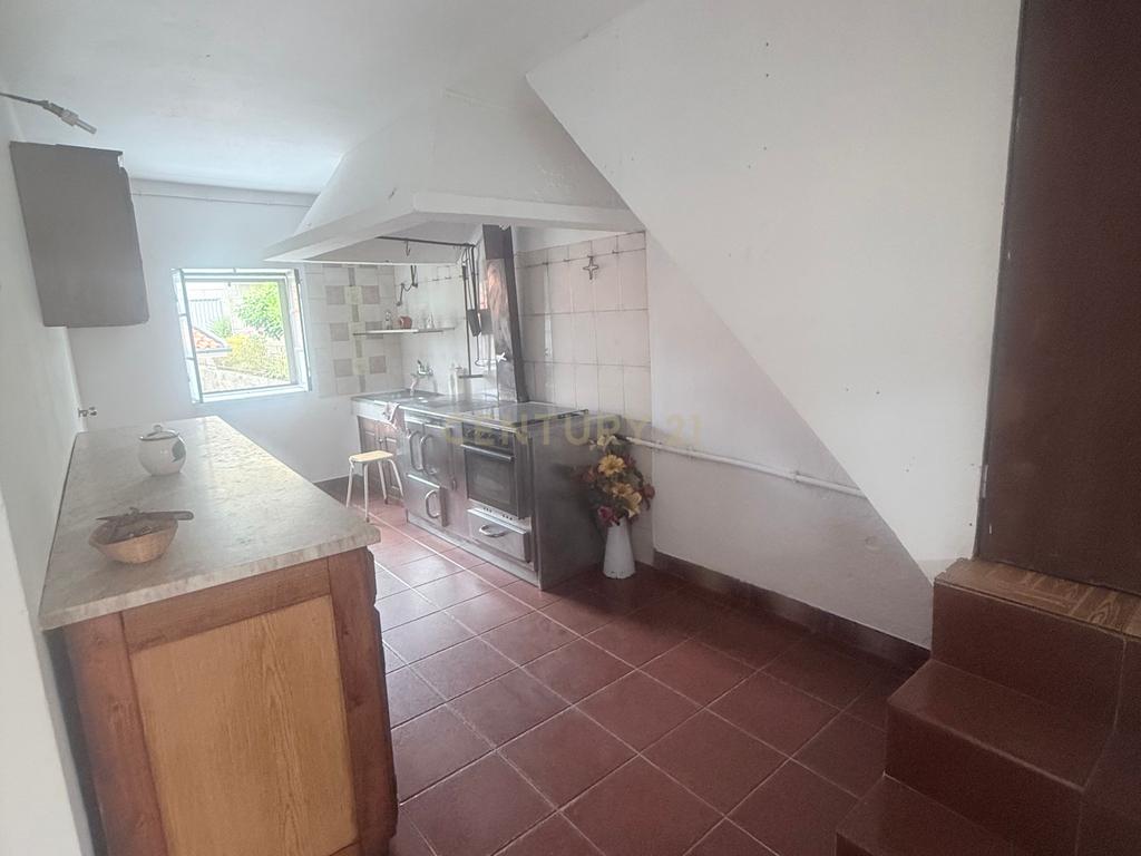 Casa de Pedra com potencial no coração do Gerês - perto do Lindoso - Image 30
