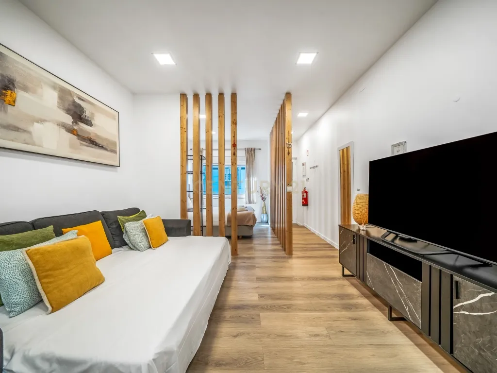 Moradia T3 renovada no centro histórico de Albufeira /200 metros da praia - Image 22