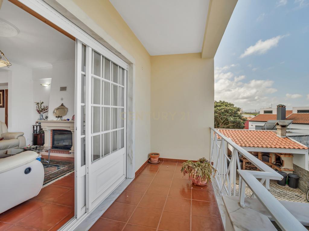 Moradia T4 em Mafra com vista de mar - Image 19