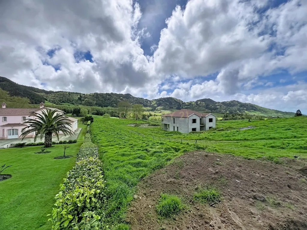 Terreno para Construção com vista para a montanha. - Image 16