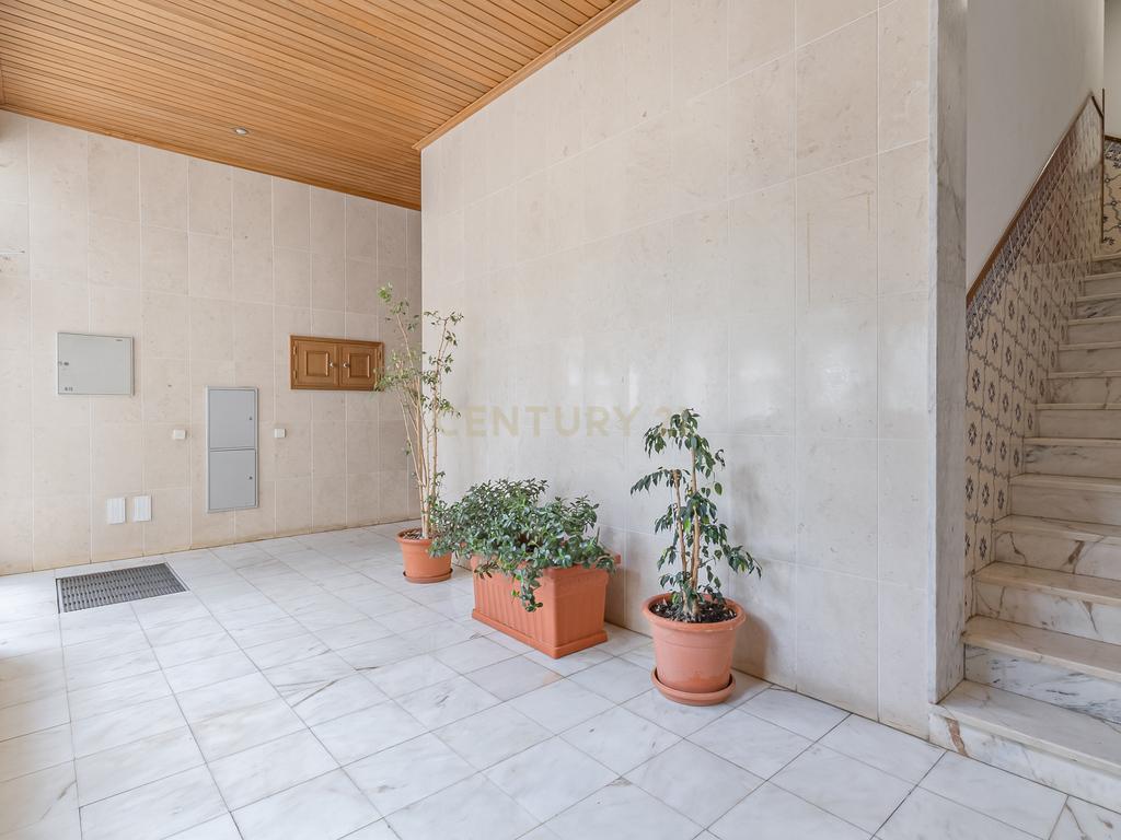 Apartamento T2 para Venda em Lagos - Image 17