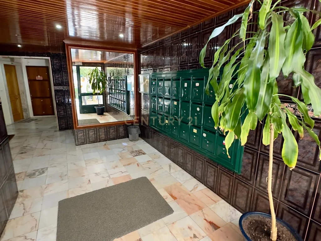 Apartamento T2 em Massamá Norte - Image 17