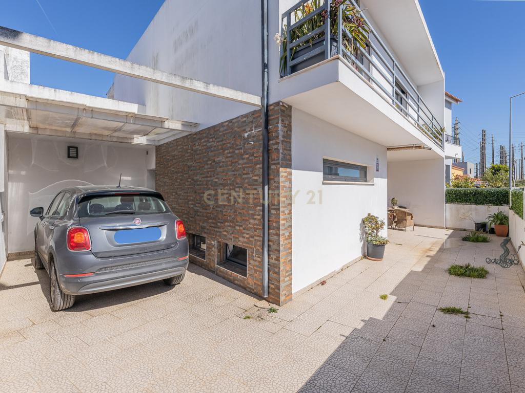 Moradia Moderna T4 em São Domingos de Rana, Cascais - Image 42