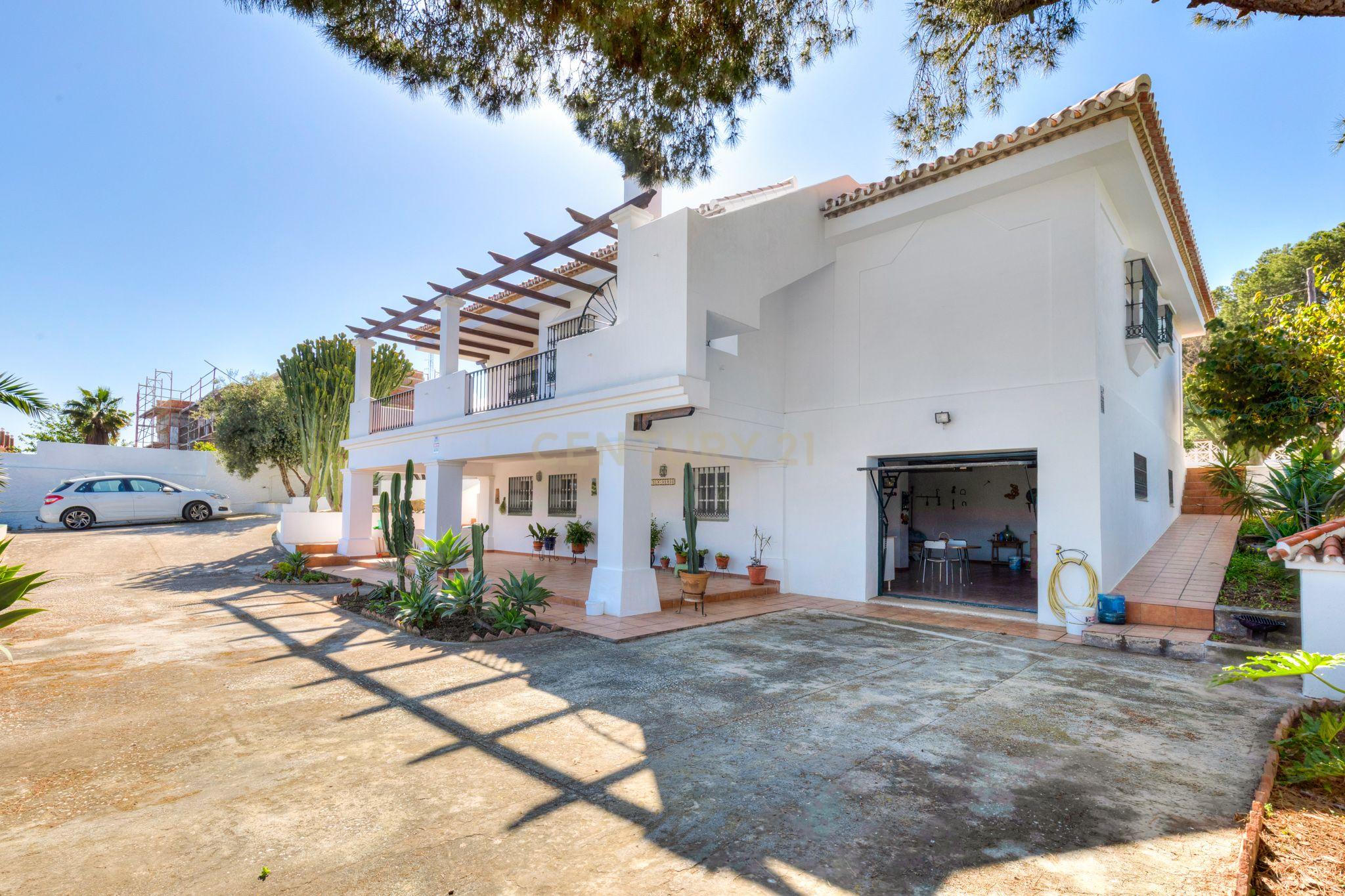 Casa espetacular em Pinos de Alhaurín com piscina e vistas panorâmicas! - Image 3