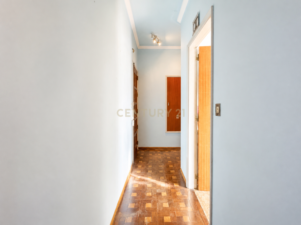 Apartamento T2 em Sacavém para Venda - Image 29