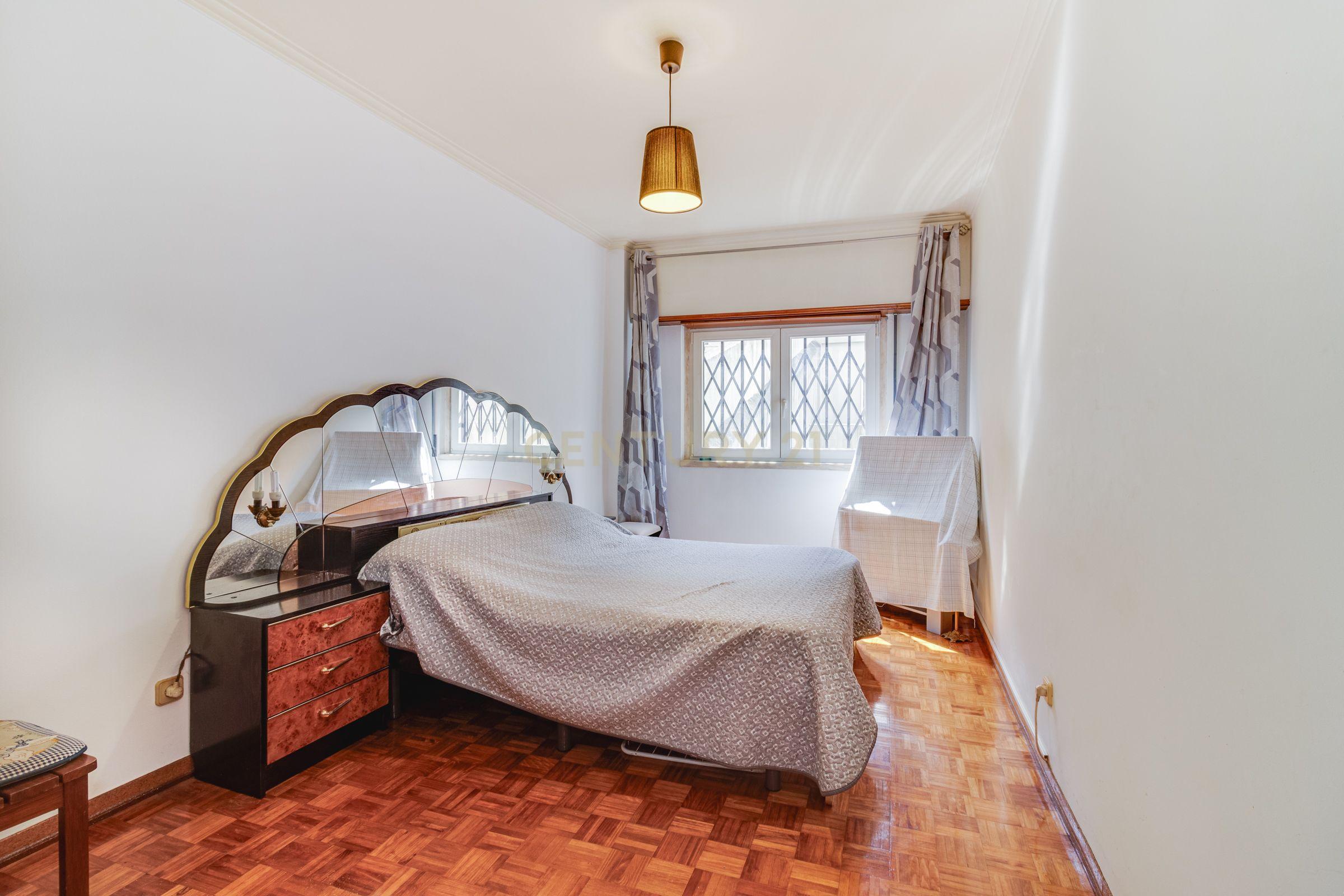Fotografia 8 de Apartamento T3 com 1 Parqueamento | Agualva-Cacém