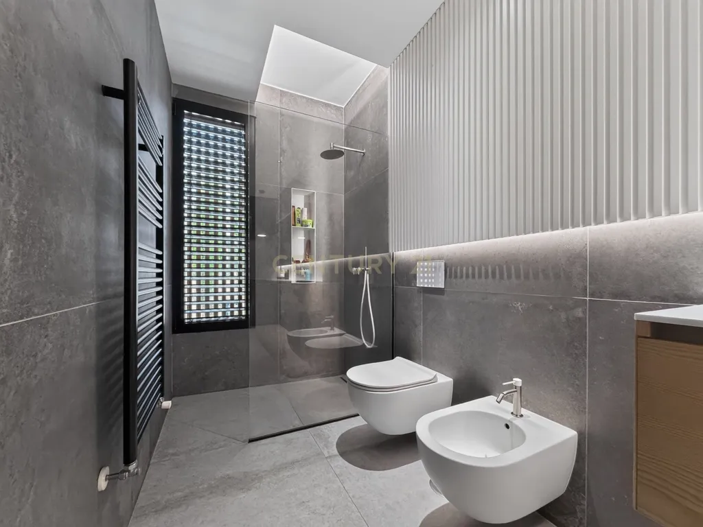 Moradia T3 de Excelência na Aroeira – Conforto, Elegância e Qualidade de Construção - Image 20