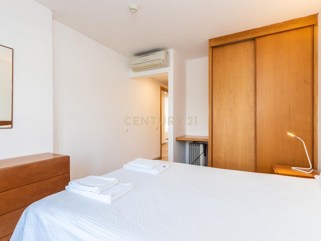 T2 , Golden Club Cabanas. - Image 18