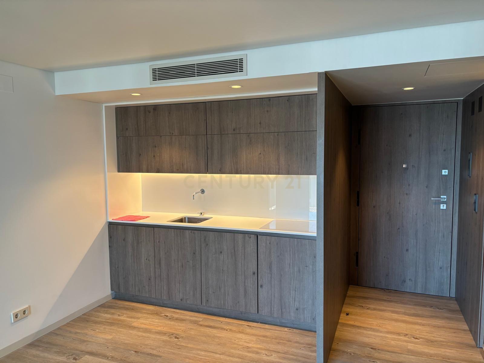 Estúdio Moderno para Arrendar em Santos – Lisboa - Image 4